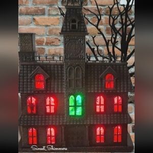 HALLOWEEN Haunted House Mansion Color Changing LED Lights & Sound Ghosts Cat New